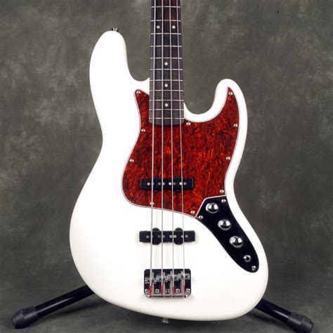 Squier Classic Vibe 60s Jazz Electric Bass Guitar - White - 2nd Hand | Rich Tone Music