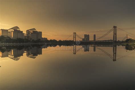 Putrajaya Monorail bridge editorial image. Image of outdoor - 185822620