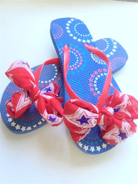 DIY Patriotic Flip Flops Tutorial - Surviving A Teacher's Salary