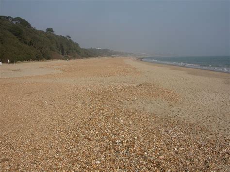 Highcliffe Castle Beach © Mike Faherty :: Geograph Britain and Ireland