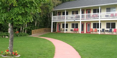 Beach Inn Motel on Munising Bay (Munising, MI): What to Know BEFORE You Bring Your Family