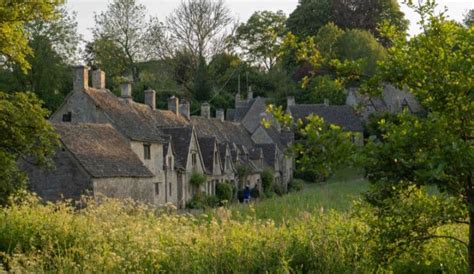 A 2024 Guide to Visiting the Cotswolds - Active England