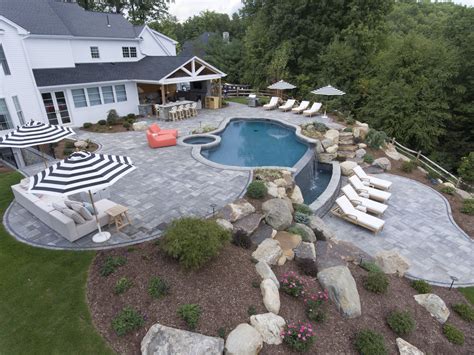3 Jaw-Dropping Inground Pools Perfect for your Long Island, NY Home | Unilock