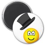 Tip-of-the-hat emoticon : Emoticons @ emofaces.com