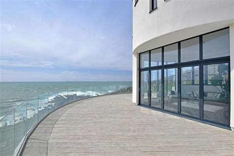 Grand Designs: Chesil Cliff lighthouse home on market for £10 million ...