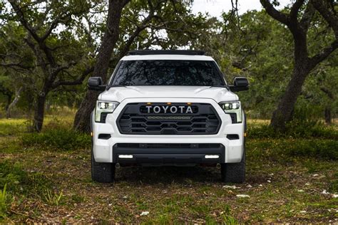 TOYOTA Sequoia Specs & Photos - 2022, 2023, 2024, 2025 - autoevolution