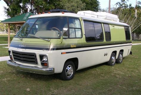 GMC Motorhomes – RV Castaways