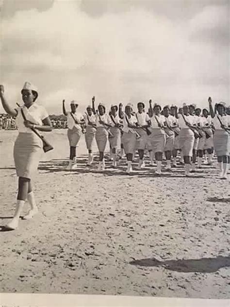 Vibtage photo of Somali female soldiers African Love, African Beauty ...