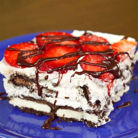 Oreo and Strawberry Cake | So Delicious