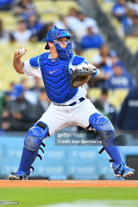 Los Angeles Dodgers catcher Will Smith throws to second base during ...