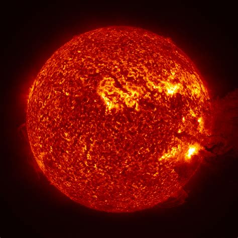 NASA SVS | Massive Solar Eruption Close-up