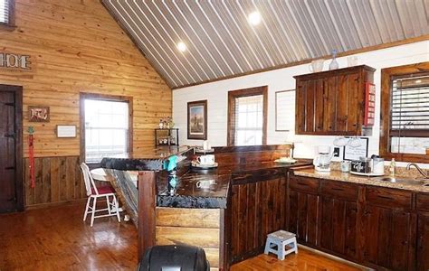 [FOR SALE] COZY CABIN NEAR SARDIS LAKE - Cabin Obsession