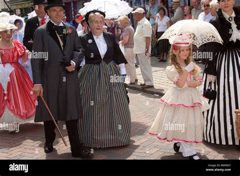 victorian costume dress dickens festival character Stock Photo - Alamy