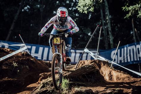 Results: Final World Cup downhill of 2020 crowns new overall winner - Canadian Cycling Magazine