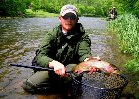 Traveling Guides: Fish Hounds: South Holston River, Tennessee