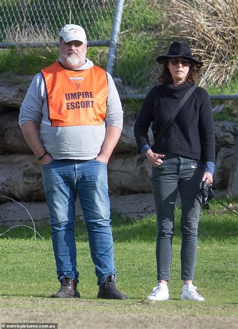 Masterchef host Matt Preston ditches the cravat for daughter's footy ...