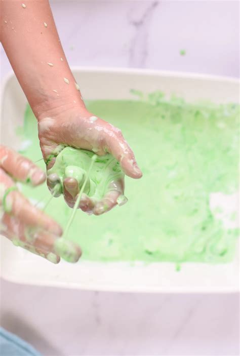 How To Make Oobleck Without Cornstarch? - Busy Little Kiddies