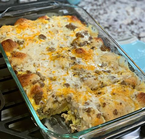 Biscuits and Gravy Breakfast Casserole - The Cookin Chicks