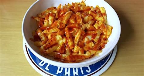 Cheesy Chips and Gravy - Quick and Easy Recipes