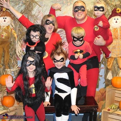 Creative The Incredibles Family Halloween Costume