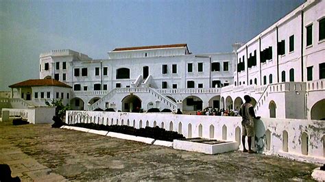 Cape Coast Castle, Ghana - YouTube