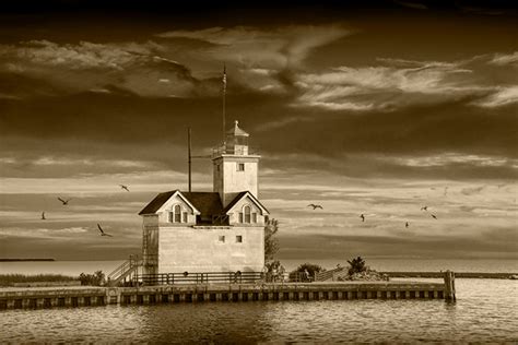 Lake Michigan Lighthouse Sunset Michigan Lighthouse Big Red | Etsy