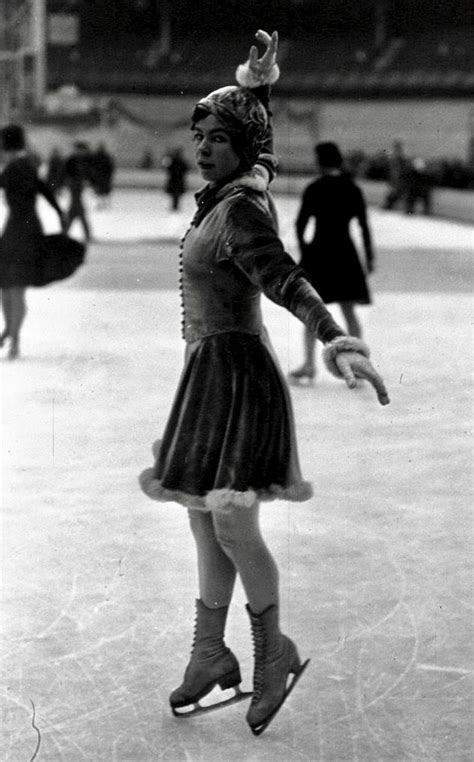 1932 Ice Skating | Vintage sportswear, Fashion, Fashion costume