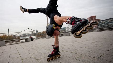 Man Roller Skates Using His Hands - YouTube