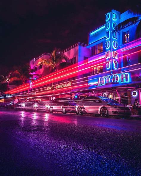 Ocean Drive, South Beach, Miami 📷 @gallivanti | Neon aesthetic, Neon noir, City aesthetic