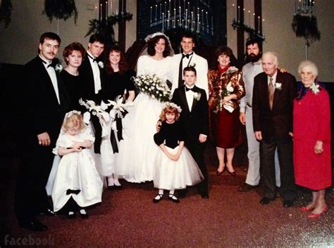 DUCK DYNASTY Korie and Willie Robertson wedding photo with the whole Robertson family