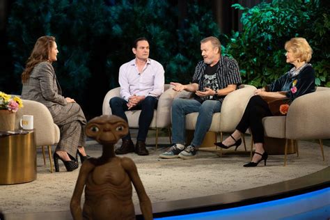 Drew Barrymore reunites the cast of E.T. the Extra-Terrestrial for film's 40th anniversary