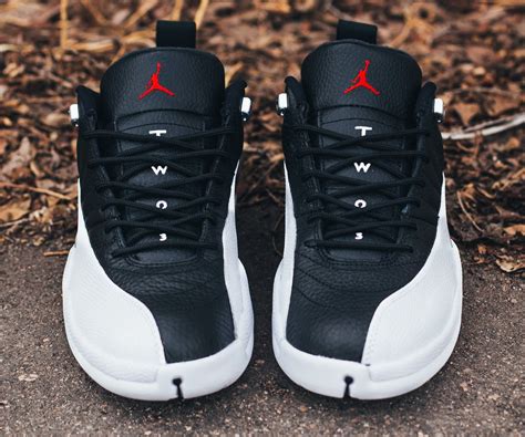 Nike Air Jordan 12 XII Retro OG 'Playoffs' (homme & femme)