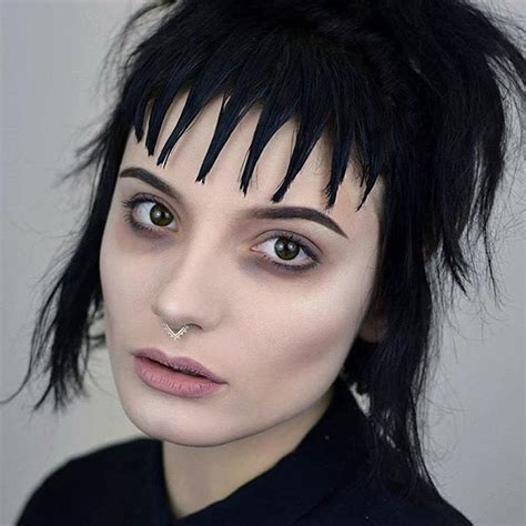 Lydia Deetz makeup | Disfraces, Maquillaje