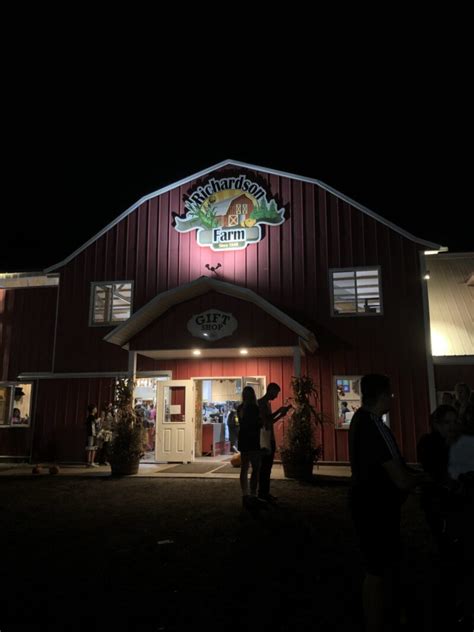 World’s Largest Corn Maze- Richardson Farm After Hours - Hidden Gems ...