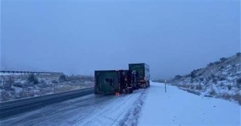 Update: Eastbound lanes of Interstate 84 reopened in Eastern Oregon ...