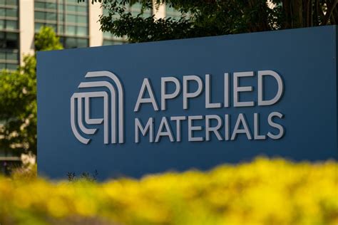 Applied Materials Falls Most in Almost a Year on Reported Probe