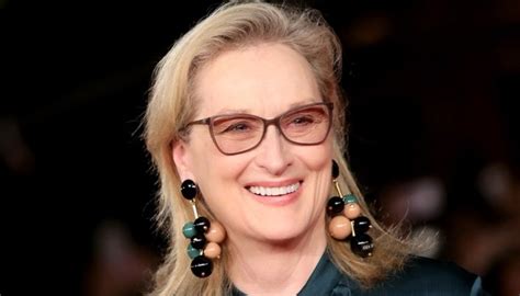 Meryl Streep And Antonio Banderas Shine In Netflix Film – Forbes News