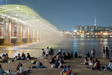 A night view of Banpo Bridge, Seoul city with Rainbow Fountain S ...