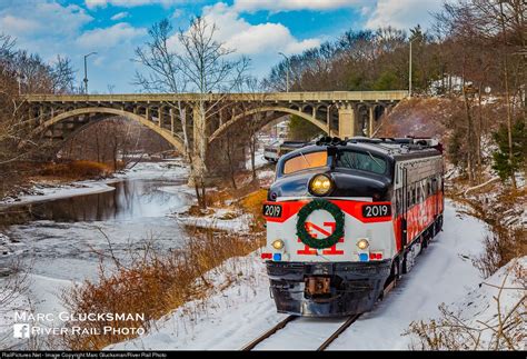 RailPictures.Net Photo: NH 2019 Naugatuck Railroad EMD FL9 at Thomaston, Connecticut by Marc ...