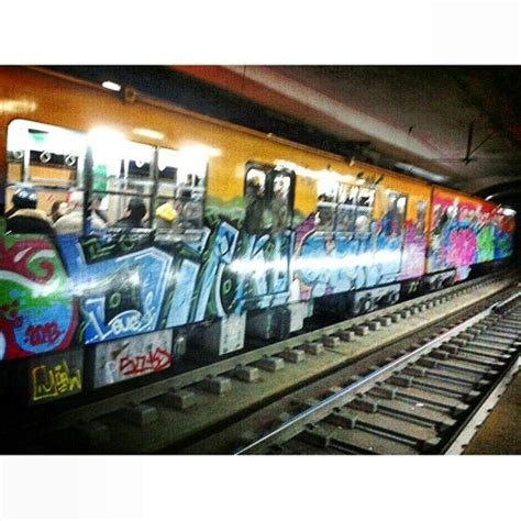 Subway graffiti | Street art, Graffiti art, Street art photography