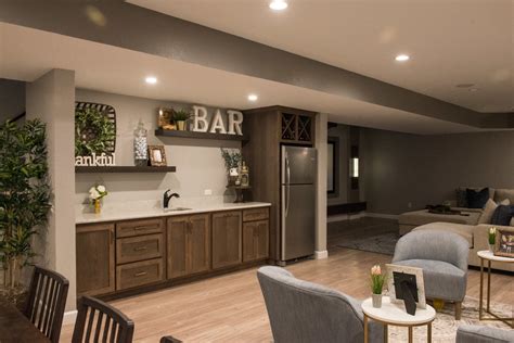 Rustic Bar - Rustic - Home Bar - Chicago - by Lustig Custom Cabinets | Houzz