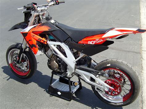 Aprilia Aprilia SXV 550 - Moto.ZombDrive.COM