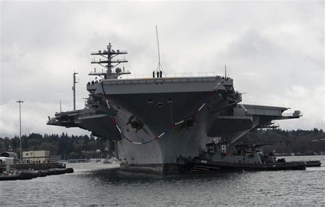 DVIDS - Images - USS Nimitz Sailors Return From Deployment [Image 1 of 19]