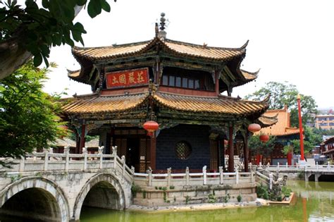 Yuantong Temple | Travel With Jan