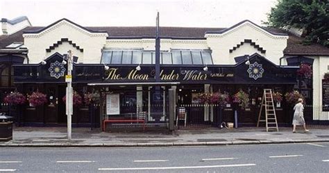 Moon Under Water in Enfield | Pub in Enfield, EN2