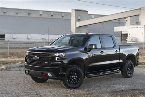 2020 Chevy Silverado Trail Boss Midnight Edition Review