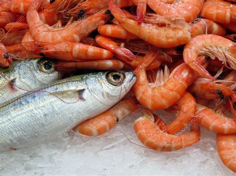 Shrimp and fish — Stock Photo © gsermek #2880139