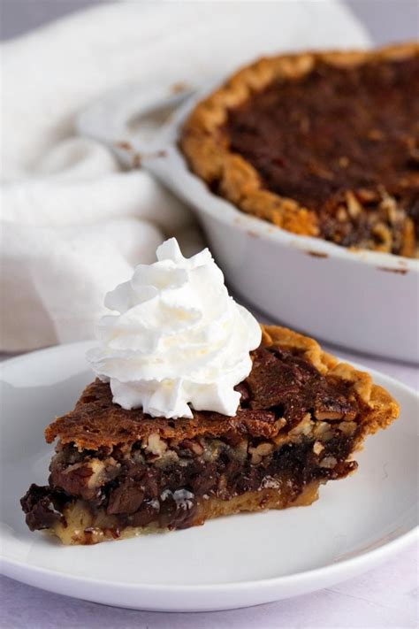 Kentucky Derby Pie (Authentic Recipe) - Insanely Good