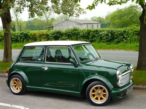 1972 AUSTIN MINI COOPER GREEN Mini Cooper 2017, Mini Cooper Sport, Garage Idéal, Dream Garage ...