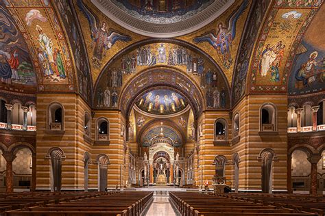 Cathedral Basilica of Saint Louis - Reed Burkett Lighting Design